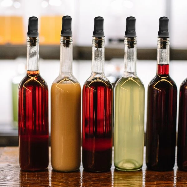 (6 Stück) Ausgießerabdeckung - 80x30x20mm - Schwarz 3 (6 Stück) Ausgießerabdeckung - 80x30x20mm - Schwarz – Bild 3