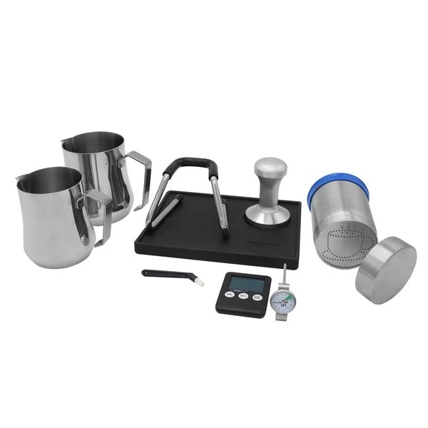 Barista Kit - 10-teilig - Inkl. 2 Milchkännchen, Tamper, Bürste, Timer & Thermometer 1 Barista Kit - 10-teilig - Inkl. 2 Milchkännchen, Tamper, Bürste, Timer & Thermometer