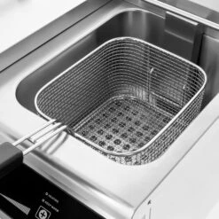 Induktions-Fritteuse - 8 Liter - 3,5 KW - Ablasshahn 13 Induktions-Fritteuse - 8 Liter - 3,5 KW - Ablasshahn -Koch Set Haus IFBZ detail 4 7851