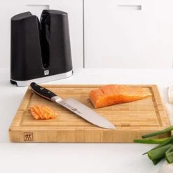 ZWILLING | V-Edge Messerschärfer 17 ZWILLING | V-Edge Messerschärfer -Koch Set Haus VEMZ room 5 0356